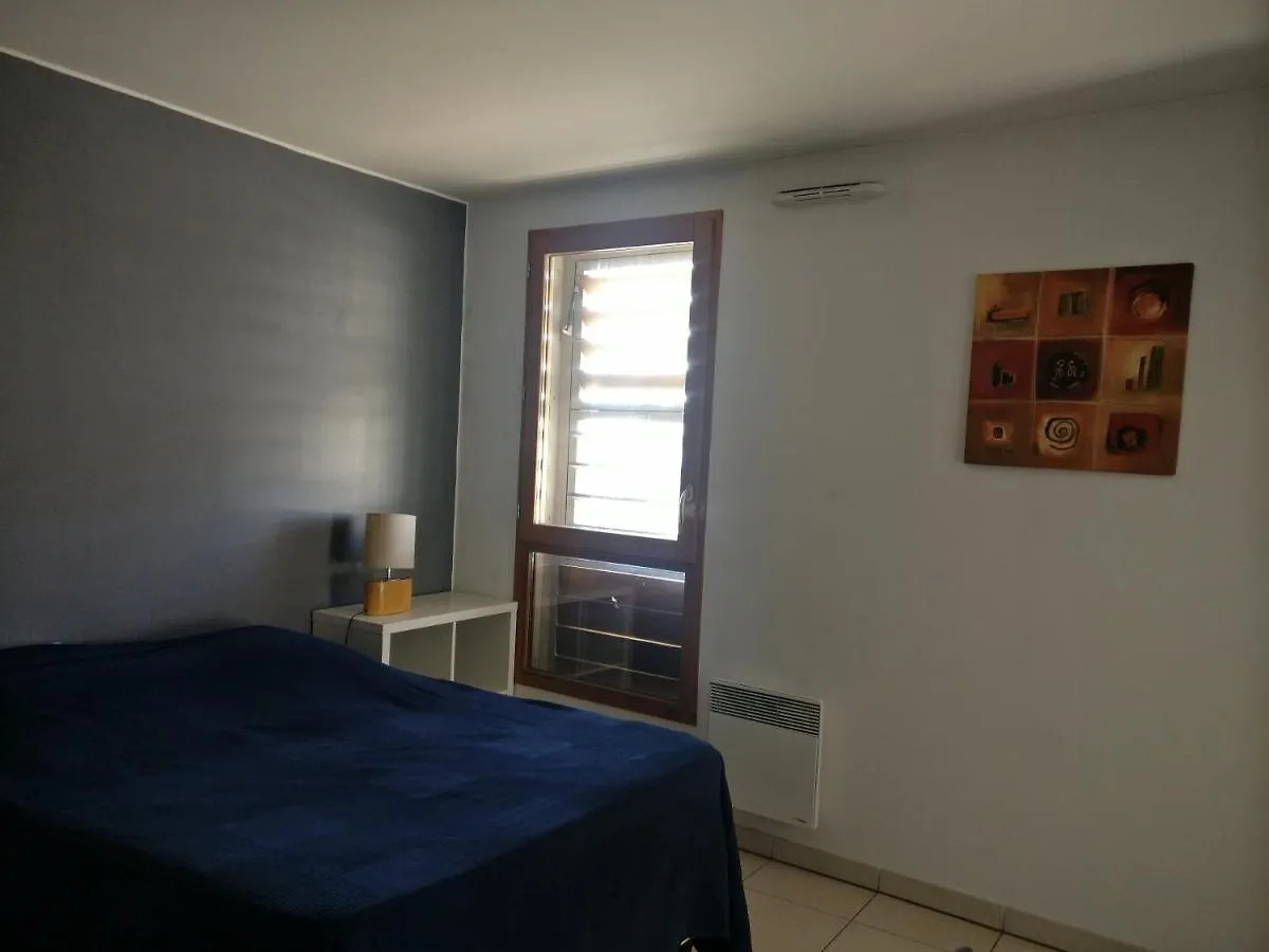 Le Village 76 M2 Climatisation 1Er Arrondissement Gare A Pied Box Parking Possible Marseille